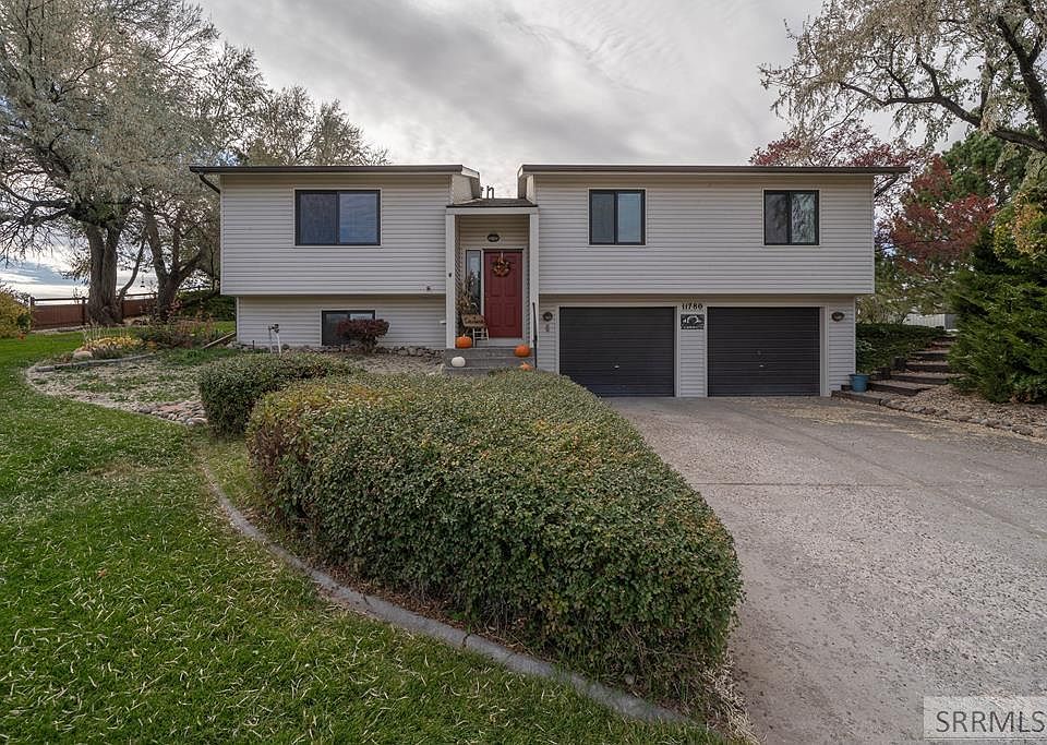 1st image of 11780 S Pinehurst Dr