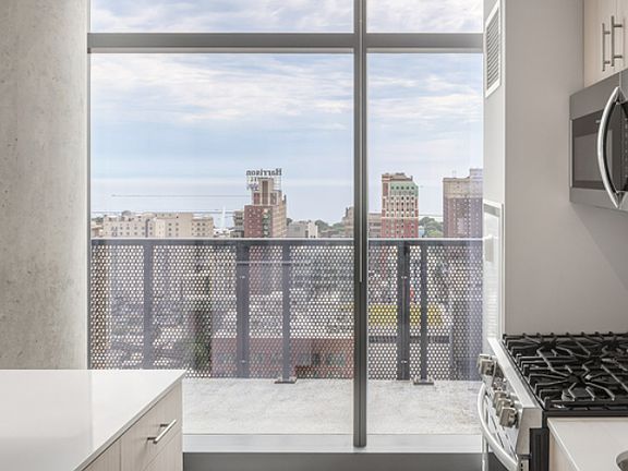 5th image of 520 S State St #1611
