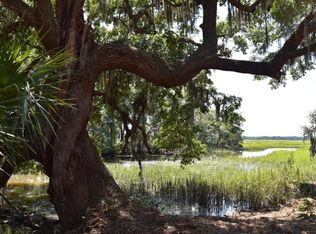 52 Donna Rd, St Helena Is, SC 29920