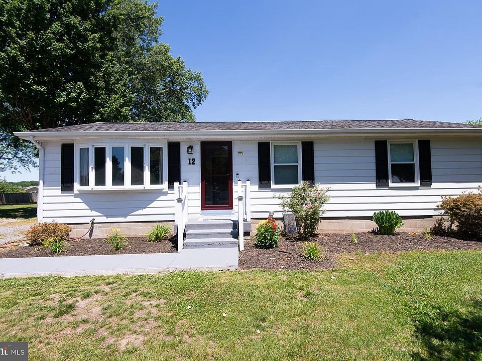 1st image of 12 N Maple Ave