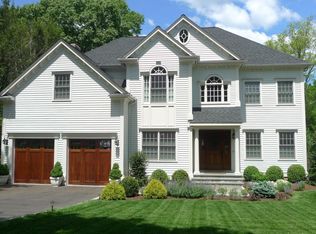 30 Ermine St, Fairfield, CT 06824