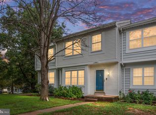 15402 Beachwater Ct, Dumfries, VA 22025