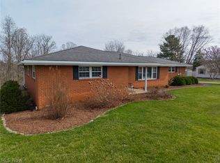 330 Wynncrest Dr, Marietta, OH