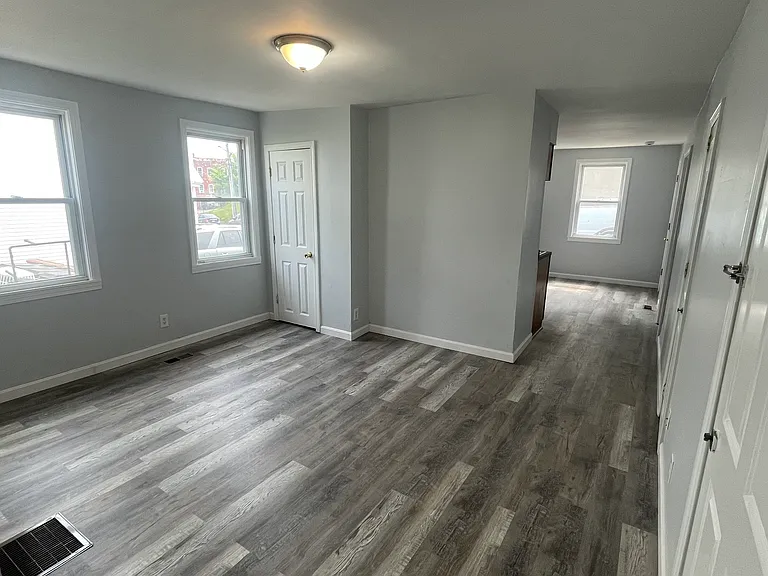 311 Union St #1N — Photo 3