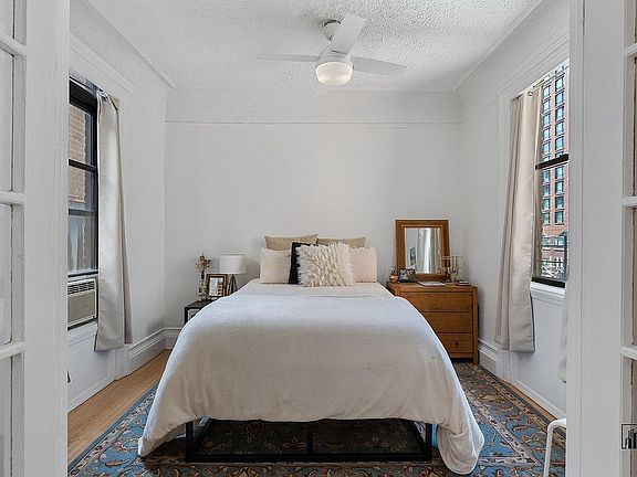 3rd image of 105 E 15th St APT 73