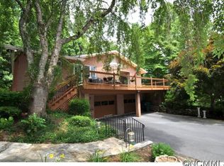 113 Yardley Ct, Hendersonville, NC 28739