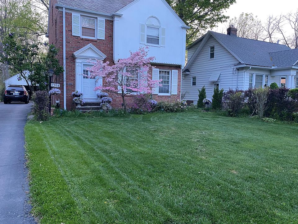 Front Yard/View