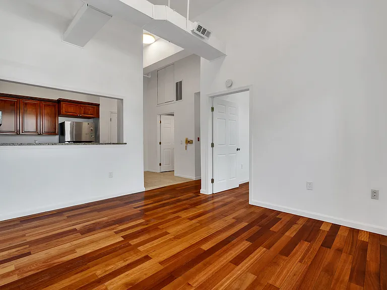850 Grand Ave #204 — Photo 5