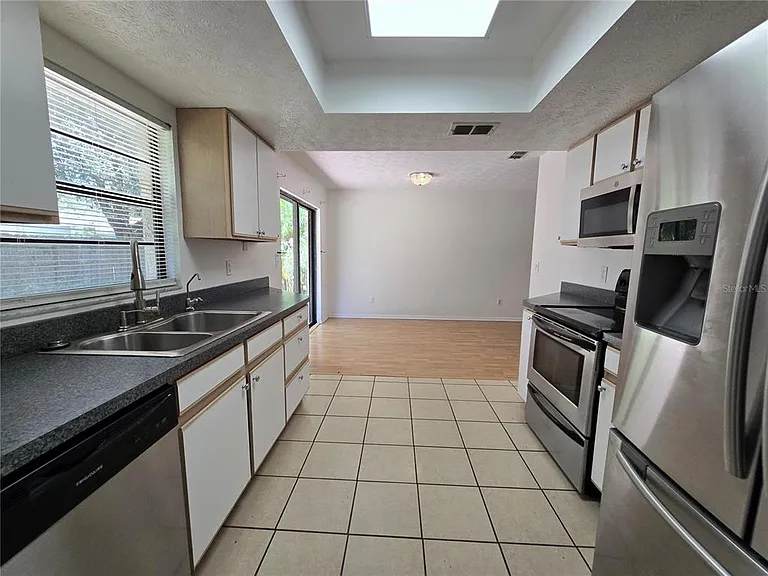 202 Jacob Ryan Ct — Photo 6