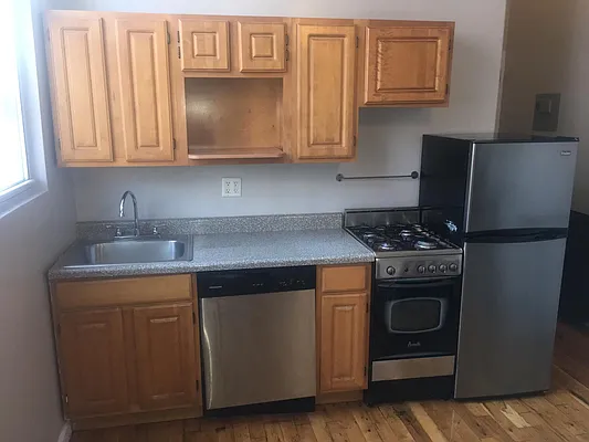 Rented by Greater Realty Management of NY LLC | media 10