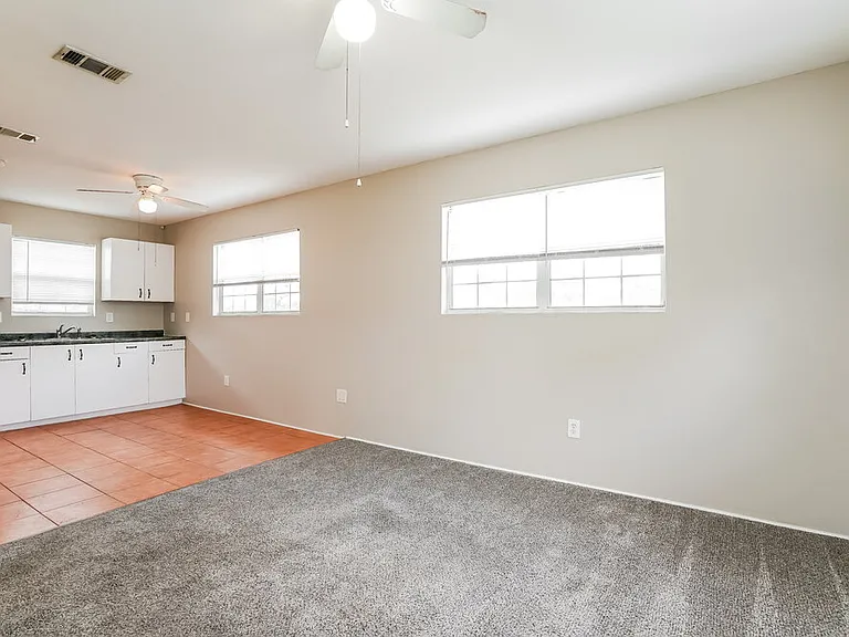 5407 3rd St W — Photo 3