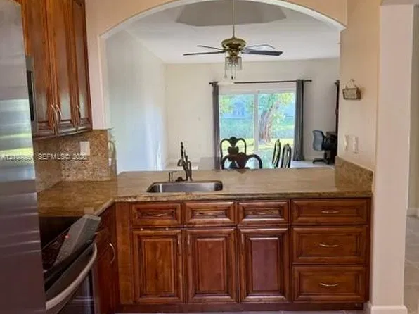 15800 SW 92nd Ave, Palmetto Bay, FL