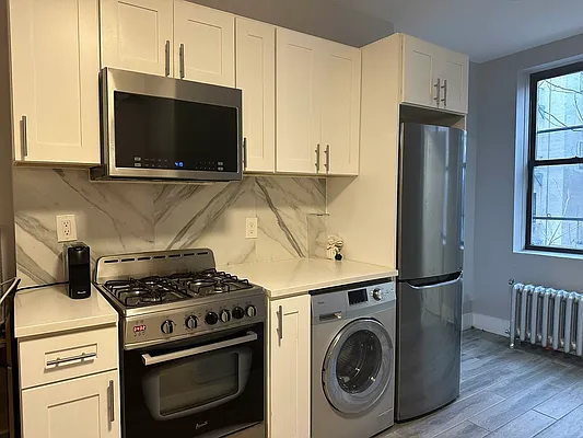 Rented by Premier One Realty LLC | media 1