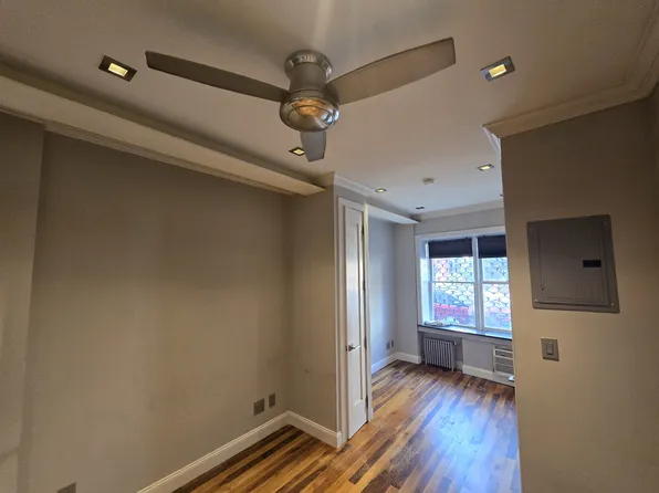 290 W 12th St, New York, NY