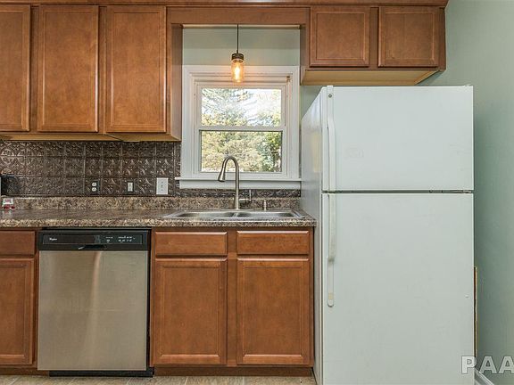 3rd image of 4019 N University St