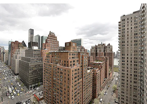 Sold by Noble Realty | media 8