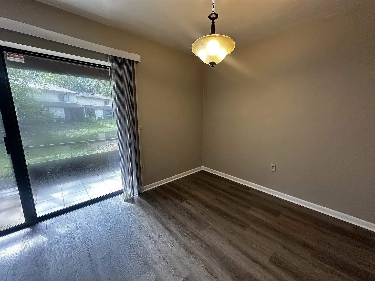2735 SW 35th Place #2001 - 1 — Photo 2