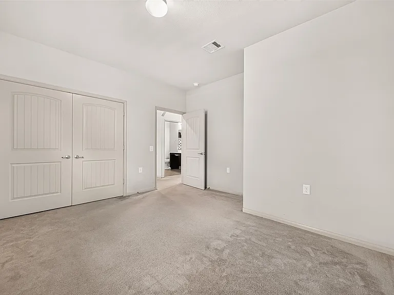24302 Bella Florence Dr — Photo 37