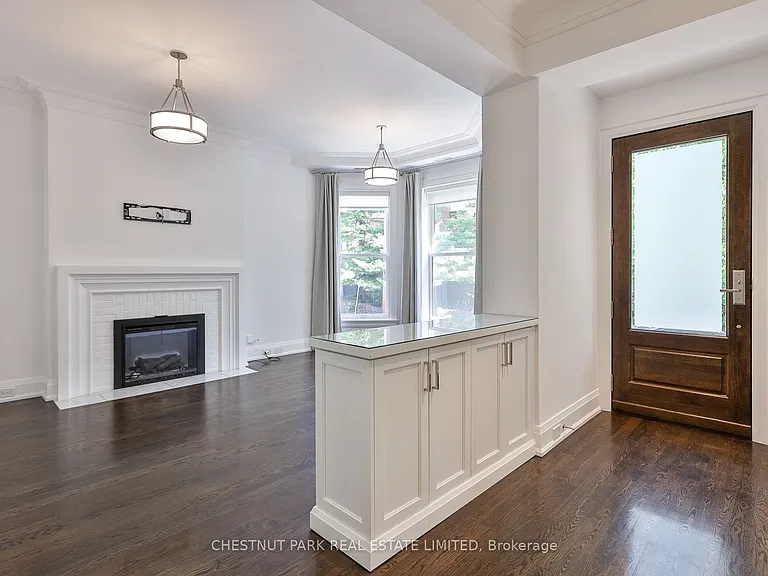 16 Scarth Rd #1 — Photo 10