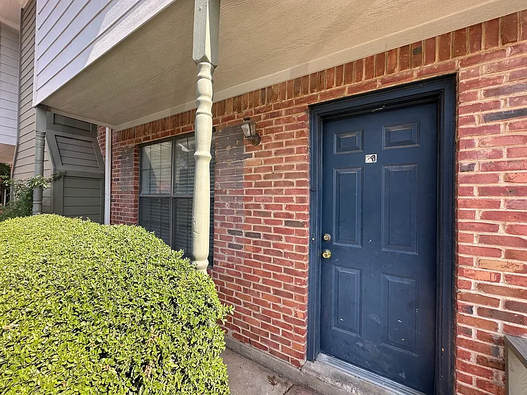 716 W Mulberry St #20 — Photo 2