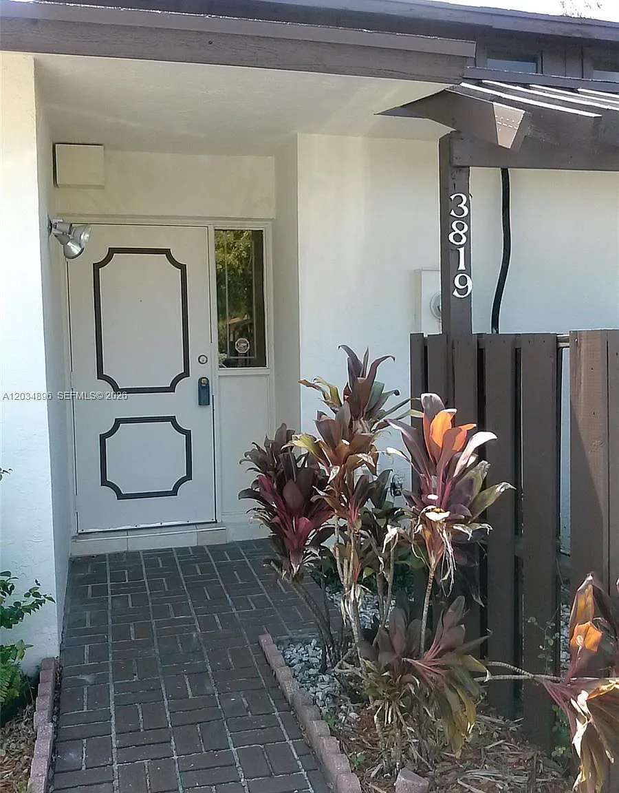 Woodscape Townhomes — Photo 1