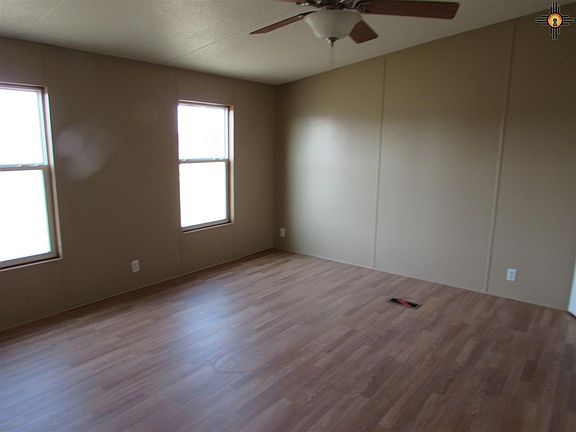5th image of 1303 E Van Buren Ave