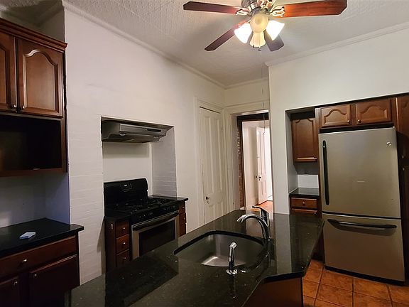2nd image of 60 Clifton Pl