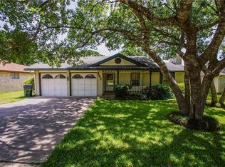 302 Pin Oak Dr, Georgetown, TX 78628