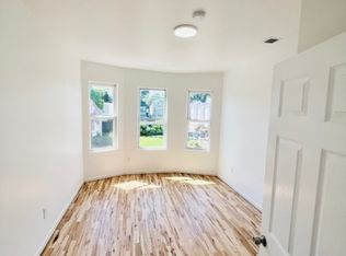 916 Bergen St, Newark, NJ 07112