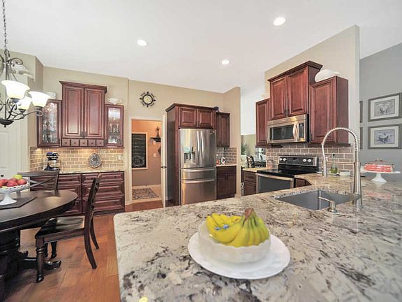 2nd image of 6205 Erik Ct