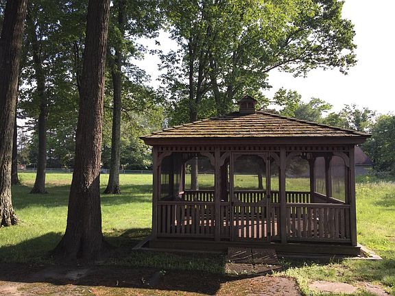 Gazebo in Back Yard