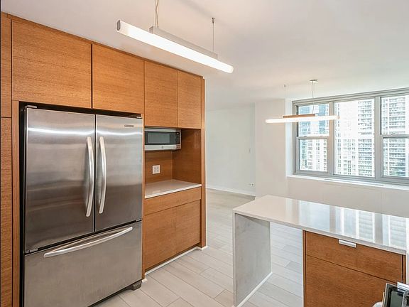 3rd image of 400 E Randolph St APT 1430
