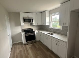 18 Central Ave FLOOR 2, Lodi, NJ 07644