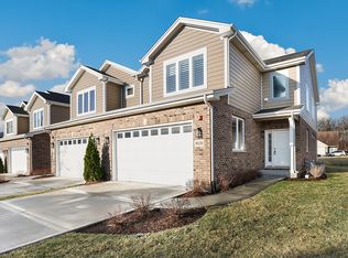 9430 Churchill Dr, Hickory Hills, IL 60457