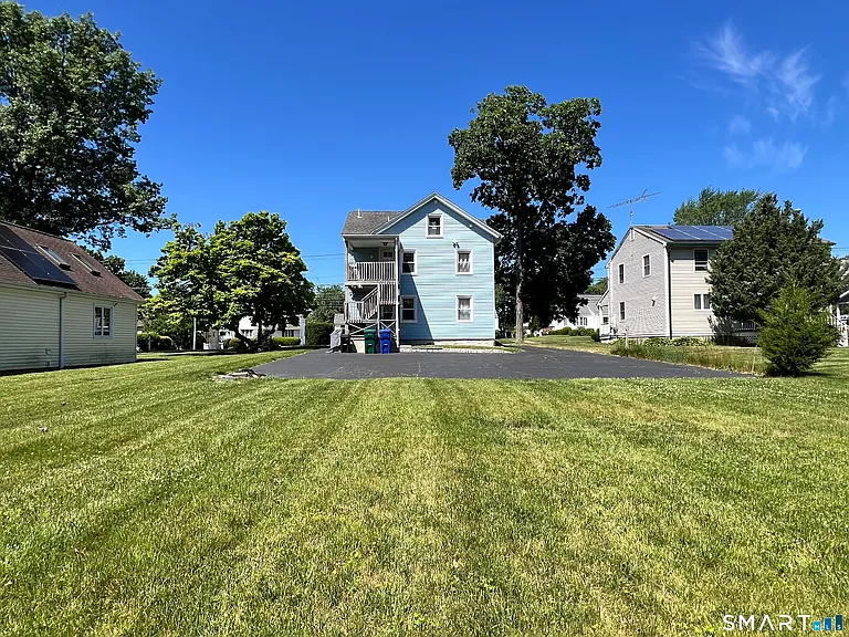 444 Huntington Rd — Photo 17