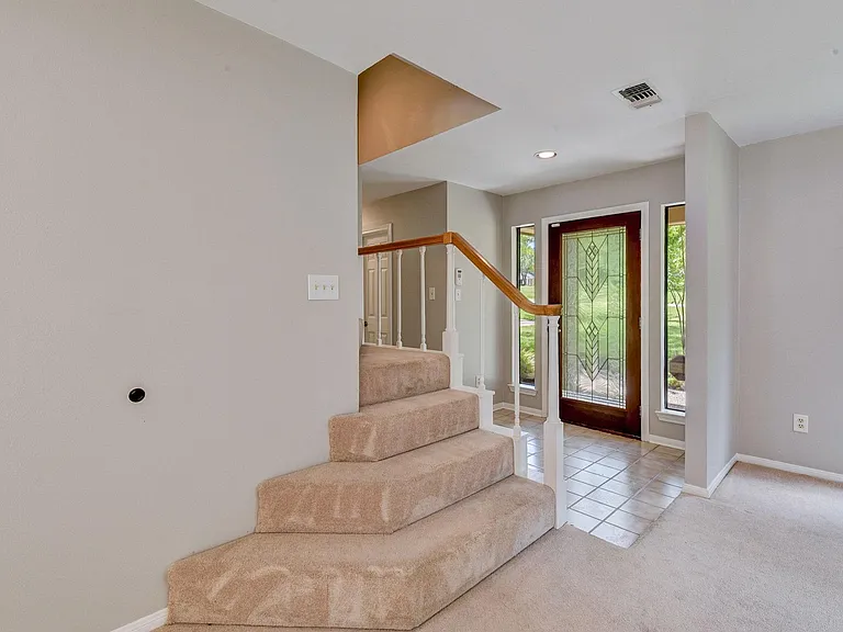 10045 Valley Dr S — Photo 30