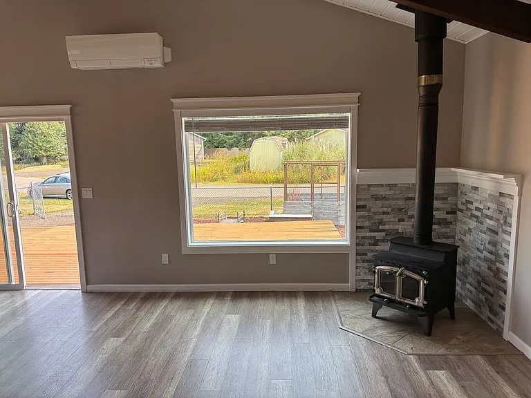 737 Wood Duck Ave SE — Photo 9