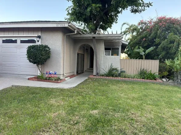 27101 Huerta, Mission Viejo, CA 92692