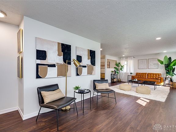 2nd image of 4807 Neptune Ln
