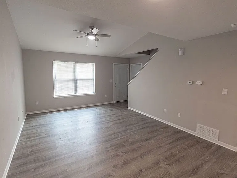5209-5211 Currituck Ln — Photo 5