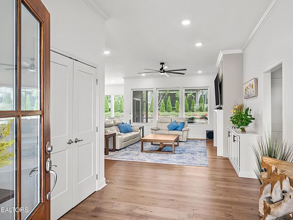 4th image of 209 Chogi Ln