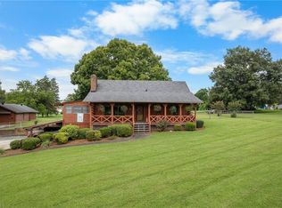 4390 Friedberg Church Rd, Clemmons, NC 27012