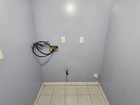 5th image of 14 Bergen Ave Floor 2