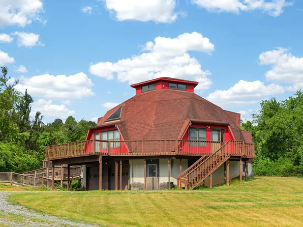 6005 Bopp Hill Rd, Pulaski, VA 24301