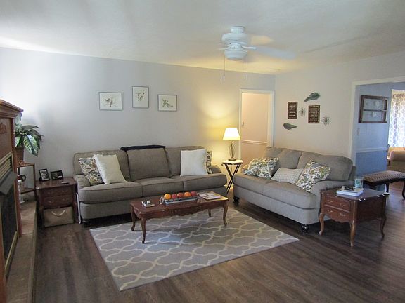 2nd image of 518 Pine Ave