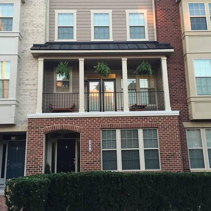 Townhome Front