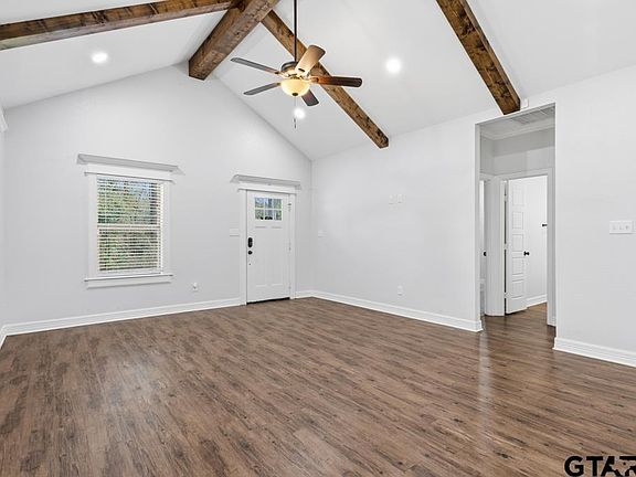 5th image of 533 Caroline Ln