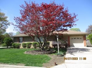 909 Dawes Ave, Joliet, IL 60435