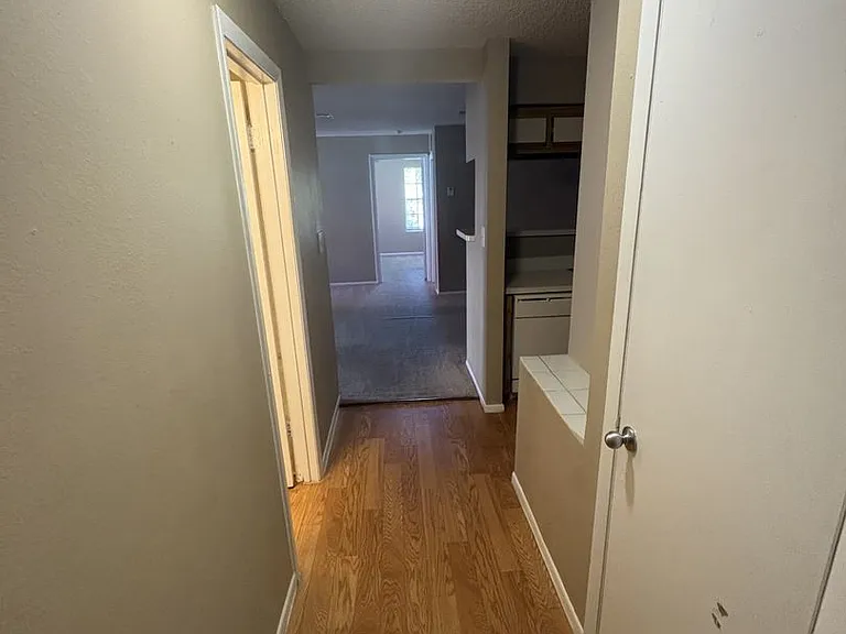 238 Afton Sq #207 — Photo 16