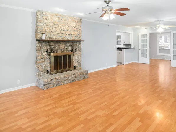 16 Malaga Cir, Hot Springs Village, AR 71909